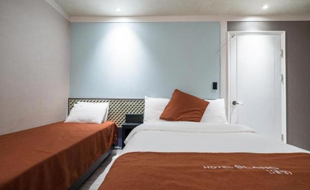 Ilsan Blanc Motel Goyang Exterior photo