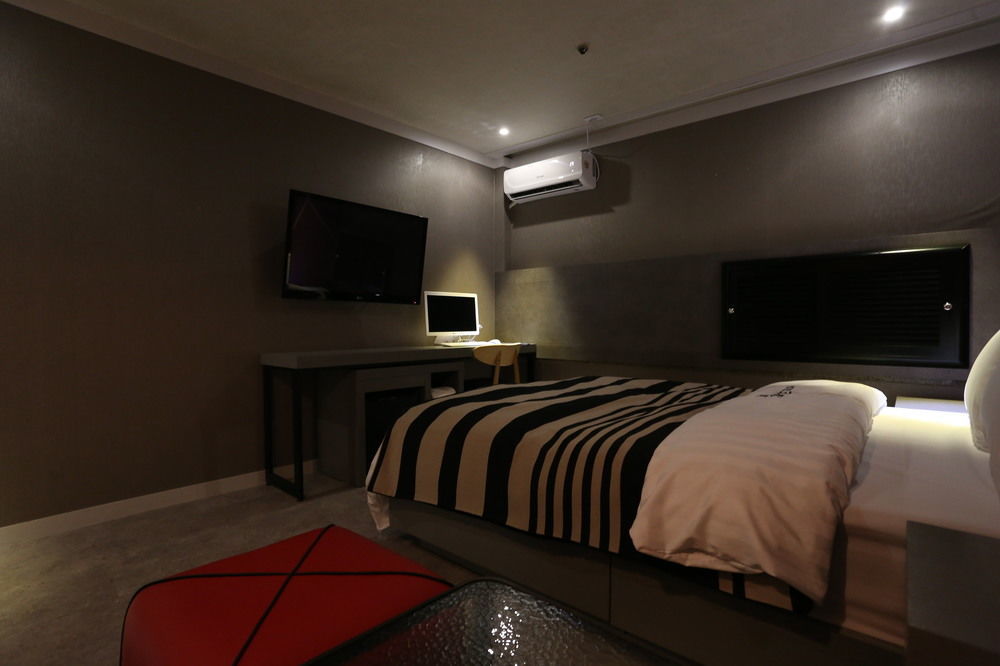 Ilsan Blanc Motel Goyang Exterior photo