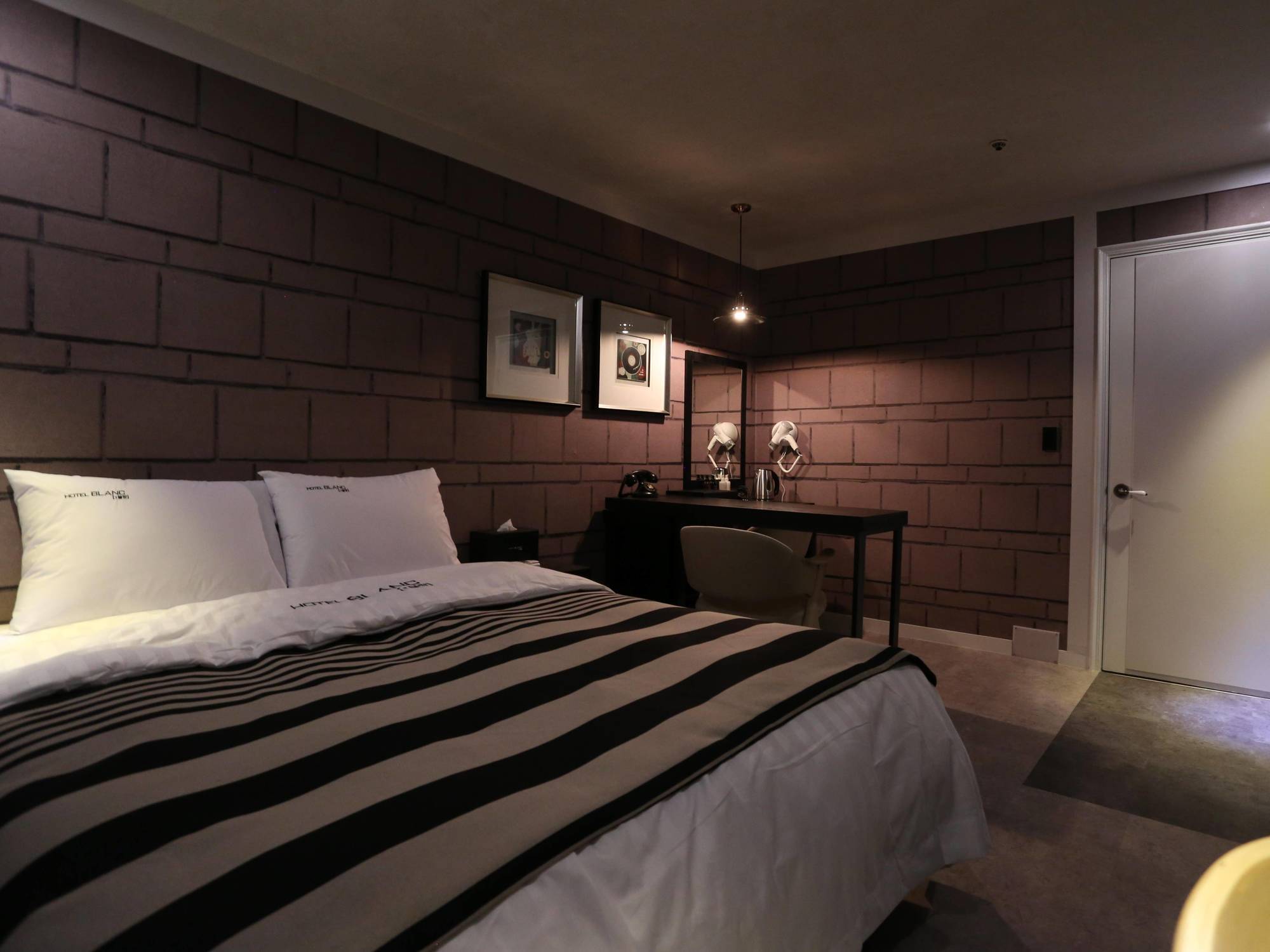 Ilsan Blanc Motel Goyang Exterior photo