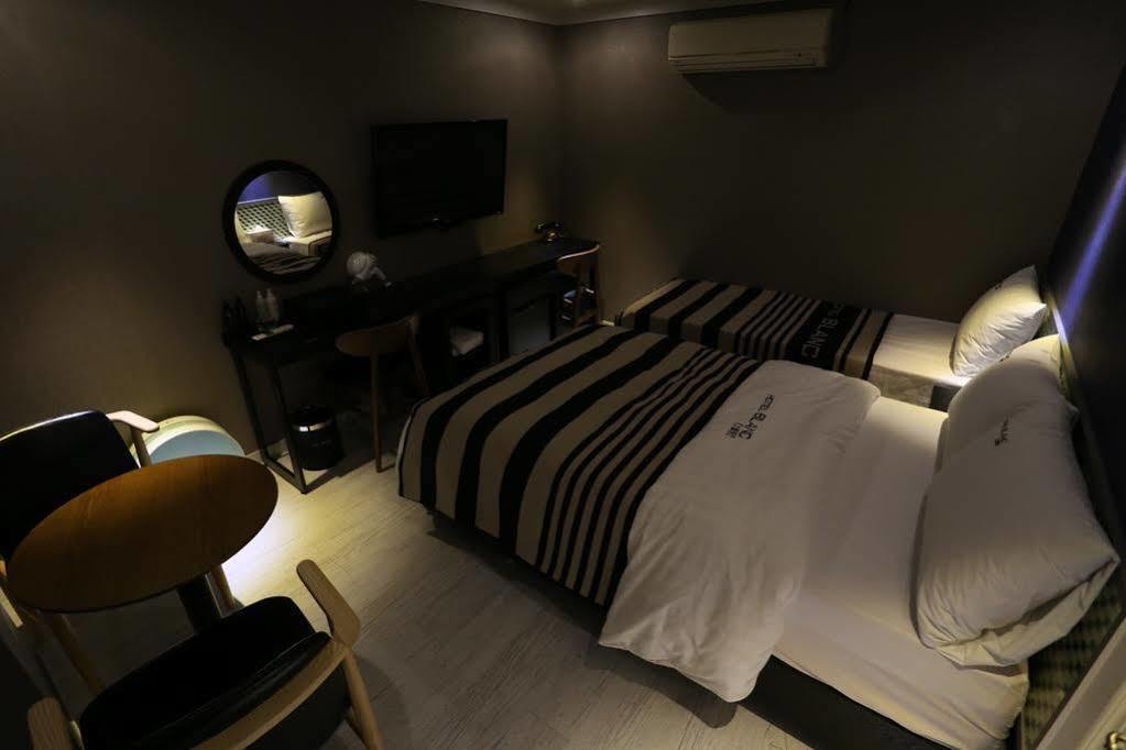 Ilsan Blanc Motel Goyang Exterior photo