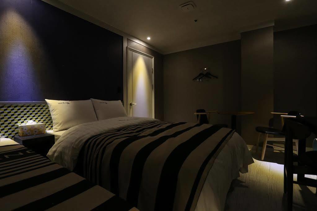 Ilsan Blanc Motel Goyang Exterior photo